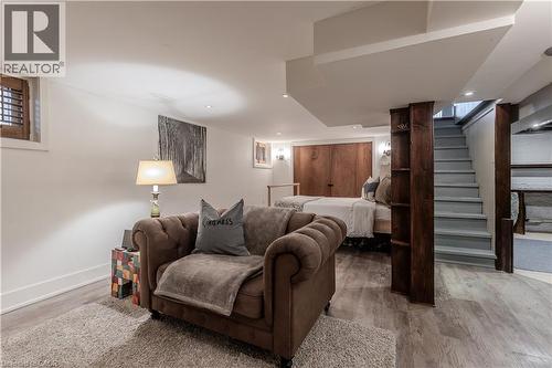 2154 Caroline Street, Burlington, ON - Indoor