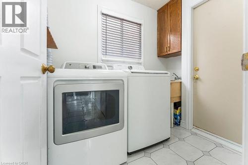 113 Greenshire Drive, Hamilton, ON - Indoor Photo Showing Laundry Room