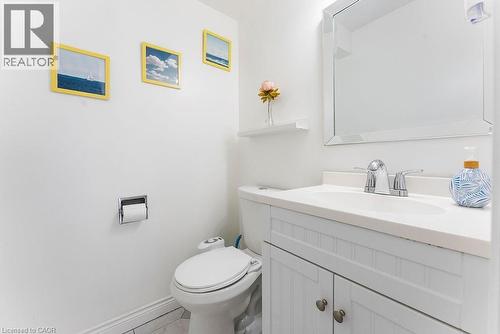 113 Greenshire Drive, Hamilton, ON - Indoor Photo Showing Bathroom