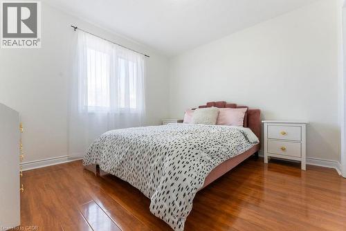 113 Greenshire Drive, Hamilton, ON - Indoor Photo Showing Bedroom