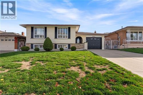 11 Marcella Crescent, Hamilton, ON - Outdoor With Facade