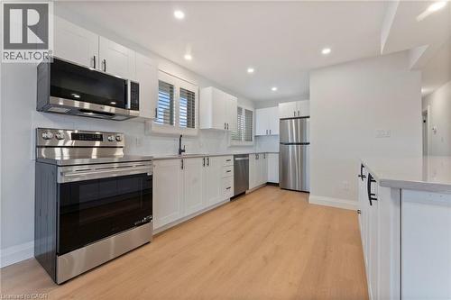 11 Marcella Crescent, Hamilton, ON - Indoor Photo Showing Kitchen