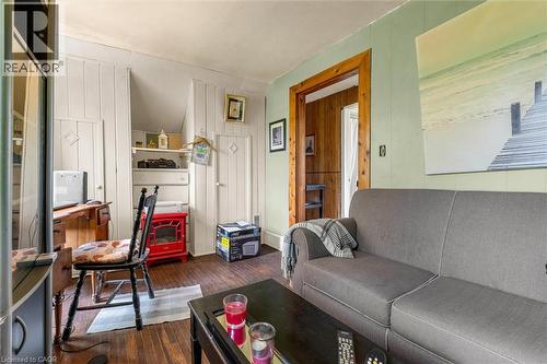 382 Beach Boulevard, Hamilton, ON - Indoor