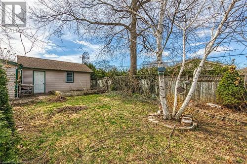 View of yard with fence - 9 Gavin Drive, St. Catharines, ON - Outdoor