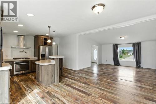 45 Riverbend Crescent, Nanticoke, ON - Indoor Photo Showing Kitchen With Upgraded Kitchen