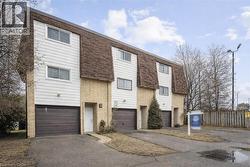 36 GREENDALE Drive Unit# 12  Hamilton, ON L9C 5Z4