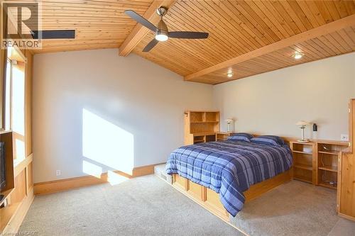 185 Market Street, Hamilton, ON - Indoor Photo Showing Bedroom