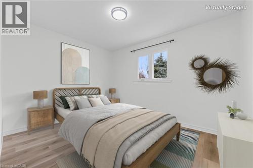 3096 Palmer Drive, Burlington, ON - Indoor Photo Showing Bedroom