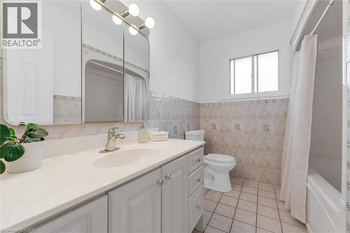 3096 Palmer Drive, Burlington, ON - Indoor Photo Showing Bathroom