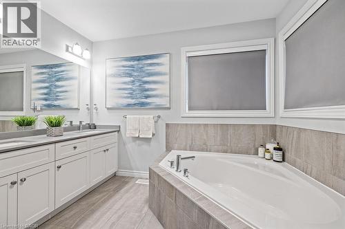 4040 Stadelbauer Drive, Beamsville, ON - Indoor Photo Showing Bathroom