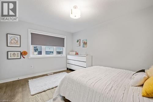 4040 Stadelbauer Drive, Beamsville, ON - Indoor Photo Showing Bedroom