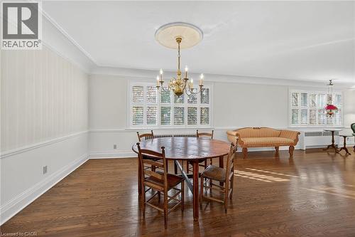 842 Forest Glen Avenue, Burlington, ON - Indoor Photo Showing Dining Room