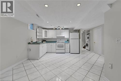 1157 Charminster Crescent, Mississauga, ON - Indoor Photo Showing Kitchen