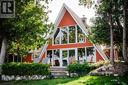 68 PARKER ISLAND Road  Lions Head, ON N0H 1W0