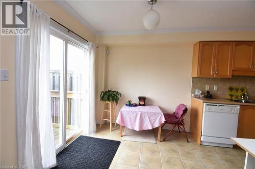 7 Southside Place Unit# 49, Hamilton, ON - Indoor Photo Showing Kitchen