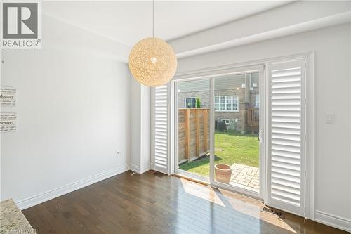 7 Windsor Circle, Niagara-On-The-Lake, ON - Indoor Photo Showing Other Room
