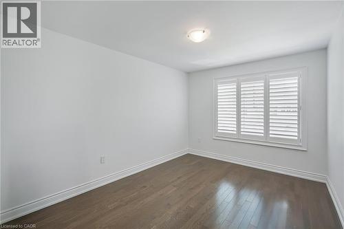 7 Windsor Circle, Niagara-On-The-Lake, ON - Indoor Photo Showing Other Room