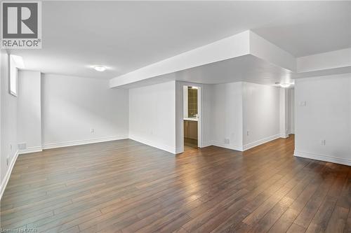 7 Windsor Circle, Niagara-On-The-Lake, ON - Indoor Photo Showing Other Room