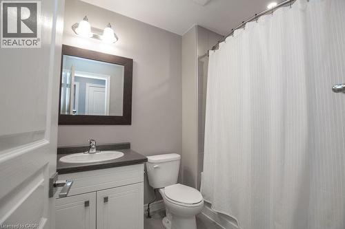 85 Chamomile Drive, Hamilton, ON - Indoor Photo Showing Bathroom