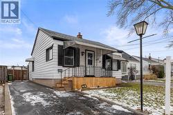 46 ADELINE Avenue  Hamilton, ON L8H 5T4