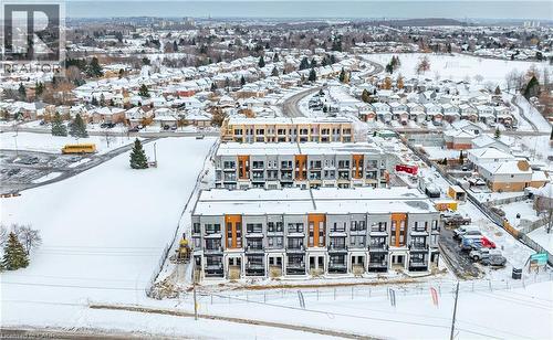 525 ERINBROOK Drive Unit# B033  Kitchener, ON N2E 3T1