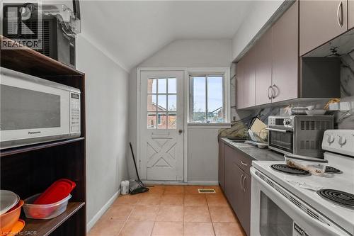 246 Mary Street, Hamilton, ON - Indoor Photo Showing Kitchen