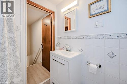 63 Beechwood Avenue, Hamilton, ON - Indoor Photo Showing Bathroom