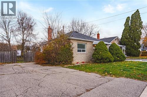 258 West 19Th Street, Hamilton, ON - Outdoor