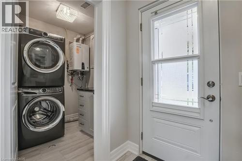 47 Szollosy Circle, Hamilton, ON - Indoor Photo Showing Laundry Room