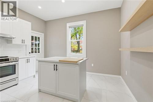 273 Robert Street, Hamilton, ON - Indoor Photo Showing Kitchen