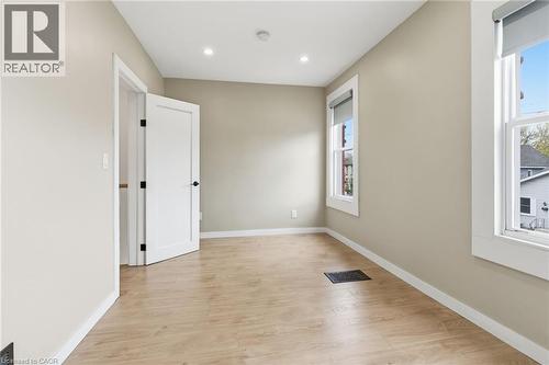 273 Robert Street, Hamilton, ON - Indoor Photo Showing Other Room