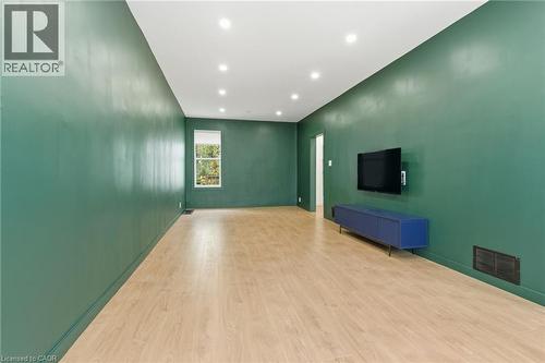 273 Robert Street, Hamilton, ON - Indoor Photo Showing Other Room