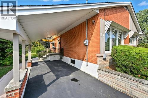 23 Percy Court, Hamilton, ON - Outdoor