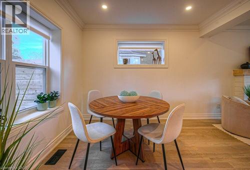 30 Dunbar Road S, Waterloo, ON - Indoor Photo Showing Dining Room