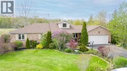 390 MOUNTAIN Road  Grimsby, ON L3M 4E7