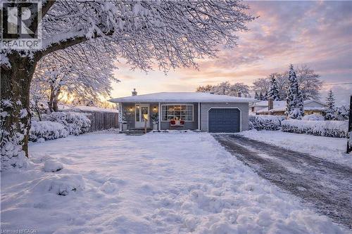 4 JILL Court  St. Catharines, ON L2S 1A6