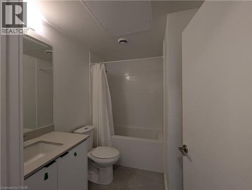 55 Duke Street W Unit# 2106, Kitchener, ON - Indoor Photo Showing Bathroom