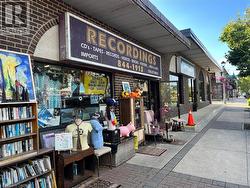 112 KERR Street  Oakville, ON L6K 3A5