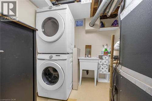1500 Riley Avenue, Burlington, ON - Indoor Photo Showing Laundry Room