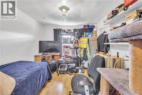 1367 Cannon Street E, Hamilton, ON - Indoor Photo Showing Bedroom
