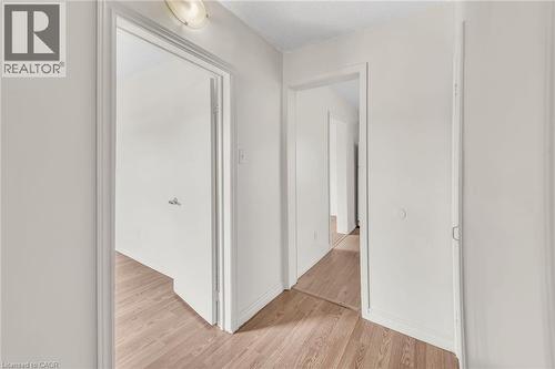 1367 Cannon Street E, Hamilton, ON - Indoor Photo Showing Other Room