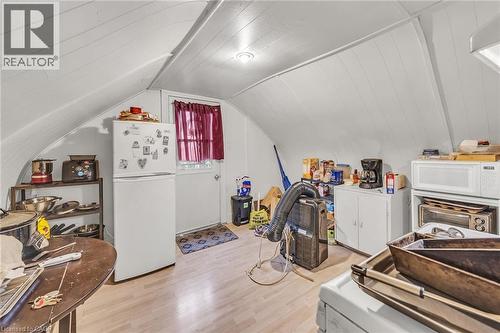 1367 Cannon Street E, Hamilton, ON - Indoor