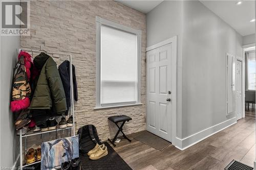 181 West Avenue N, Hamilton, ON - Indoor Photo Showing Other Room