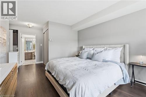 430 Pearl Street Unit# 403, Burlington, ON - Indoor Photo Showing Bedroom
