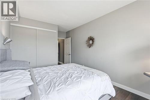 430 Pearl Street Unit# 403, Burlington, ON - Indoor Photo Showing Bedroom