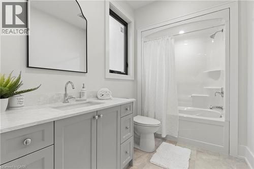 637 Buffalo Road, Fort Erie, ON - Indoor Photo Showing Bathroom