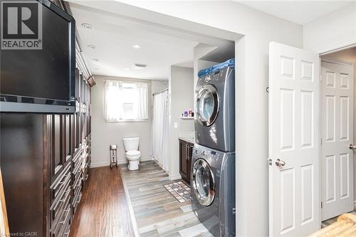 199 Kimberly Drive, Hamilton, ON - Indoor Photo Showing Laundry Room