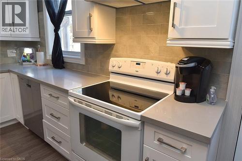 56 Kinrade Avenue, Hamilton, ON - Indoor Photo Showing Kitchen