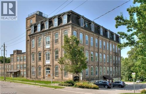 140 WEST RIVER Street Unit# 301  Paris, ON N3L 0B7