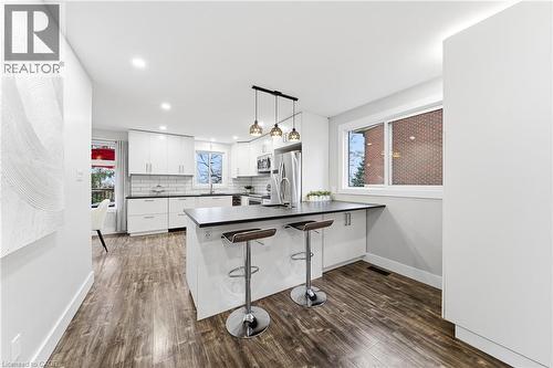 23 Stonegate Drive, Kitchener, ON - Indoor Photo Showing Kitchen